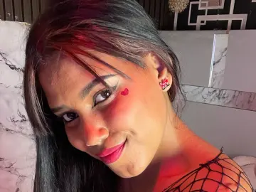 LissyTugatica  live sex cam