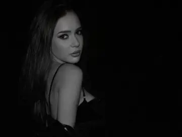 EvaDyson  live sex cam