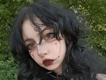 HilariaPolle  live sex cam