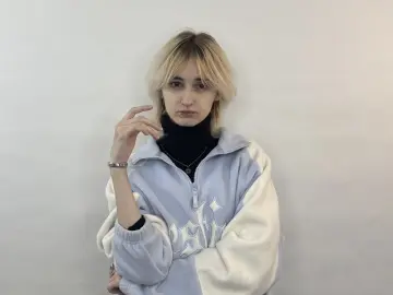 DorisTorchio  live sex cam