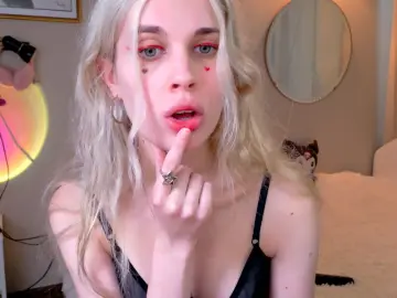 GabaToller  live sex cam