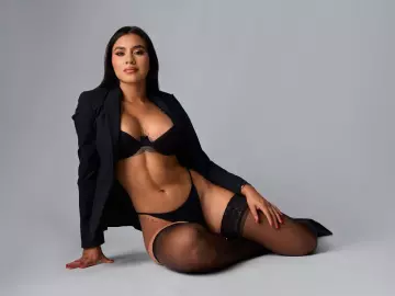 MagyLuna  live sex cam