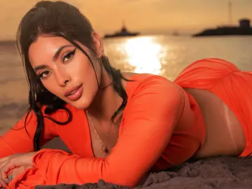 Andrea  live sex cam