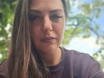 AryaMalone  live sex cam