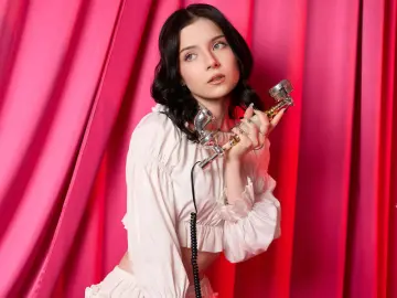 RoseBerrys  live sex cam