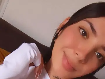 CinthiaBliss  live sex cam