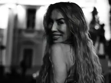 MicaSmil  live sex cam