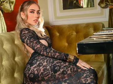 VeronicaBlunt  live sex cam