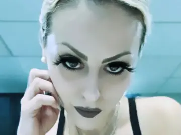 ViktoriaRavena  live sex cam