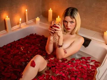 Violettaallende  live sex cam