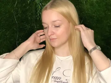 MadalineStehlik  live sex cam