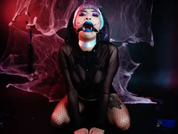 VioletHogtied  live sex cam