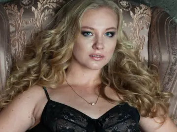 LanaHappy  live sex cam