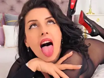 KarinAss  live sex cam