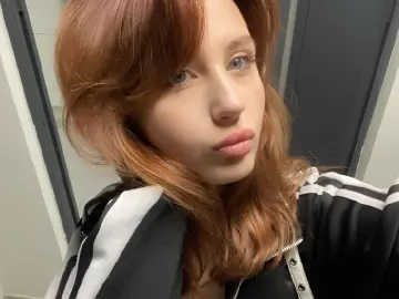 TheresaDeann  live sex cam