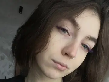 AdriaHamstra  live sex cam