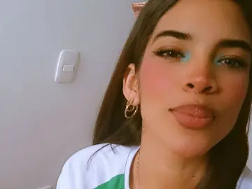 MeliSanders  live sex cam