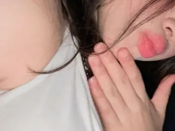 Sorayae  live sex cam