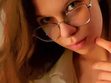 JulinaGoroven  live sex cam