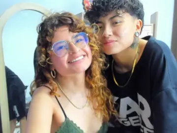 MathiasAndEmily  live sex cam