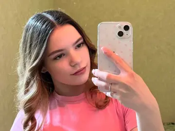 ElmerRoche  live sex cam