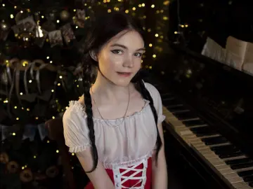 EmmaBlackwood  live sex cam