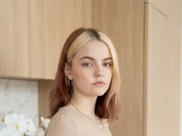 RinaWilliams  live sex cam