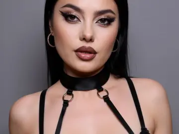 ElyseBlair  live sex cam