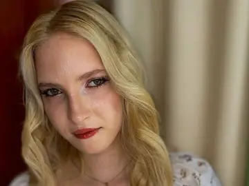 LawandaTelle  live sex cam