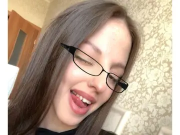 MaryannaLehane  live sex cam