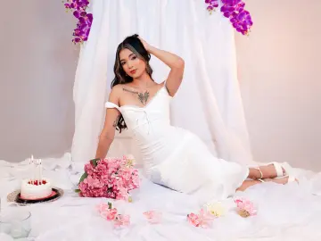CassieMills  live sex cam