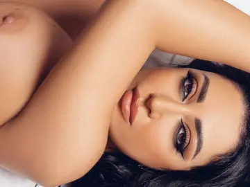 AnneThompson  live sex cam