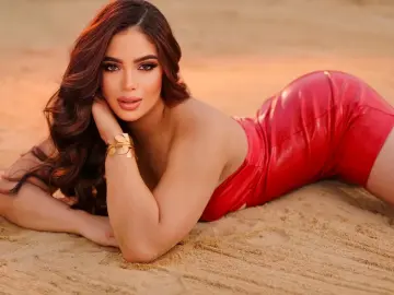 EvaMuskin  live sex cam