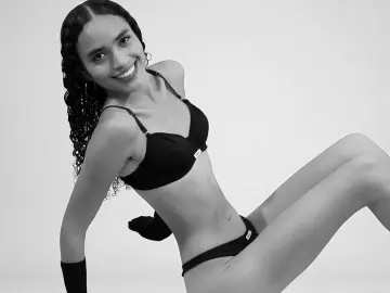 SarahParkeers  live sex cam