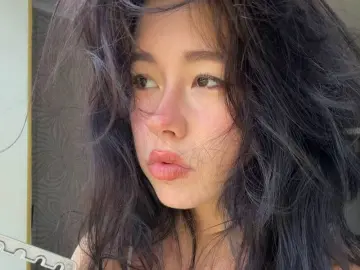 YolondaGarand  live sex cam