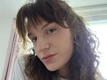 AguedaBuzzeo  live sex cam