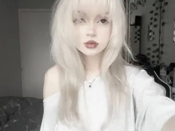 LeticiaFinello  live sex cam