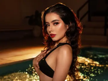 LiliDavison  live sex cam