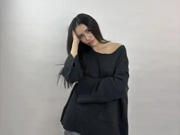 LoveCusatis  live sex cam