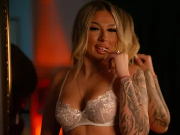 CalistaRenzi  live sex cam