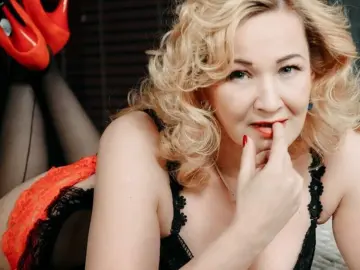 MiletinaNarti  live sex cam
