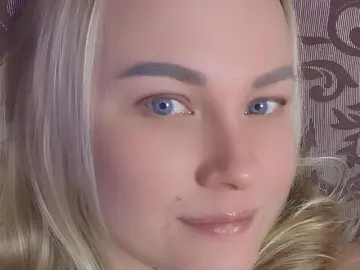 LanaWhite  live sex cam