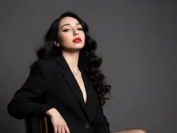 BarbaraBakere  live sex cam
