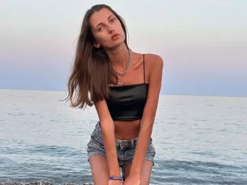 SamanthaShein  live sex cam