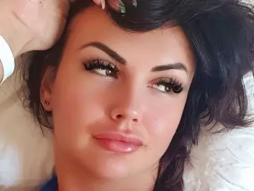 DarkroseMamba  live sex cam
