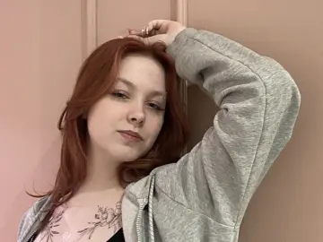 LindaBenne  live sex cam