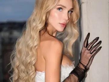 LuluBianco  live sex cam