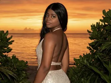 ItsAvaya  live sex cam