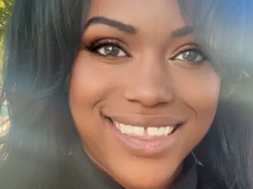 Lookurhooked  live sex cam