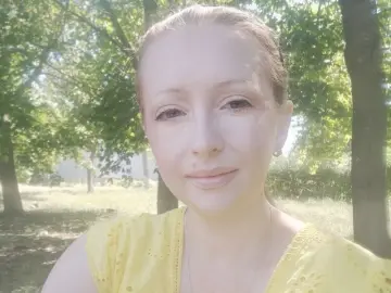 CrystalHelen  live sex cam